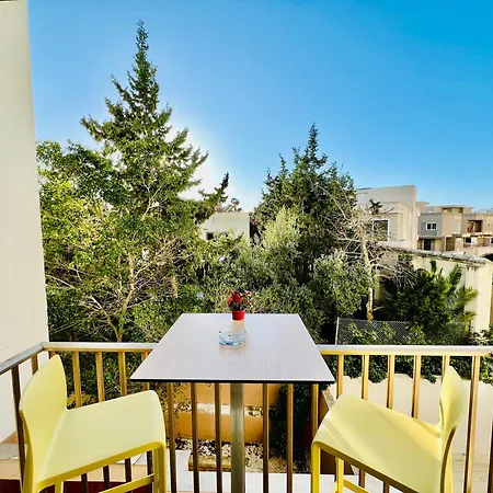 Budget Friendly 2 Bedroom In The Heart Of St Julians, Paceville Apartman San Ġiljan